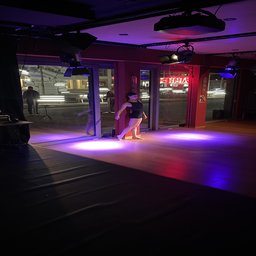 <p>Ein Einblick in die Tanzperformance von Creatures Of The Sea</p>